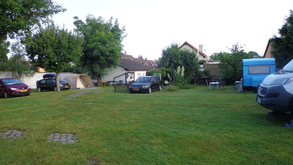 Pension Camp Prager Esterno foto